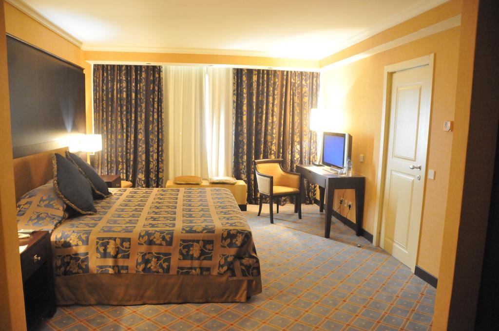 Nicon Luxury Abuja Hotell Exteriör bild