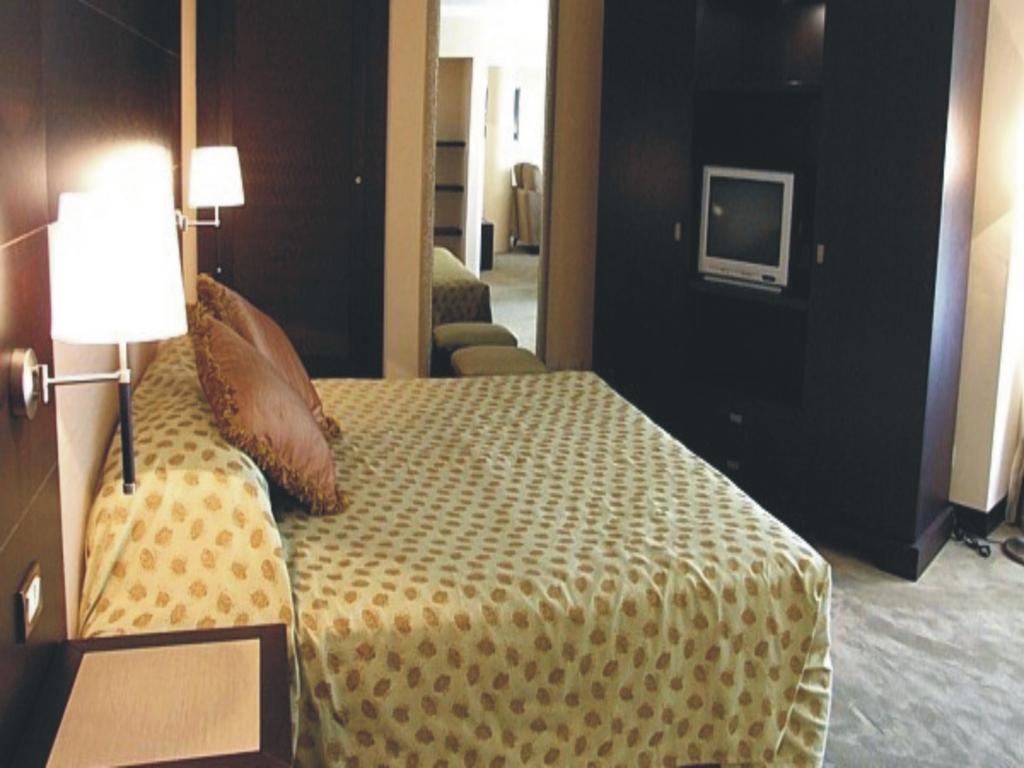 Nicon Luxury Abuja Hotell Exteriör bild