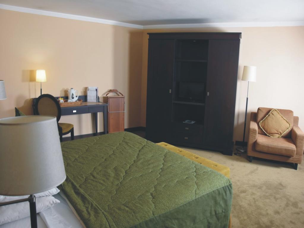 Nicon Luxury Abuja Hotell Exteriör bild