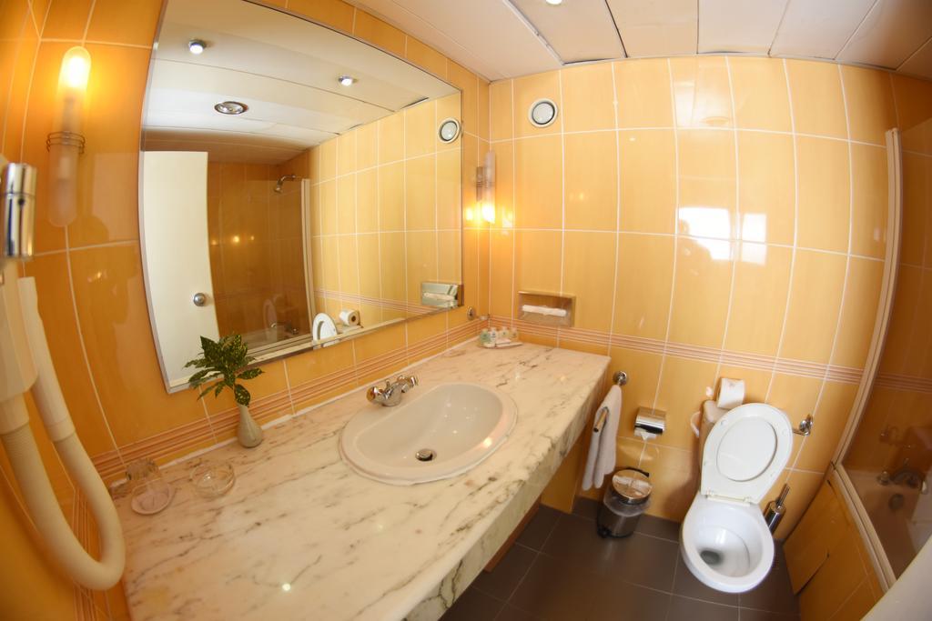 Nicon Luxury Abuja Hotell Exteriör bild